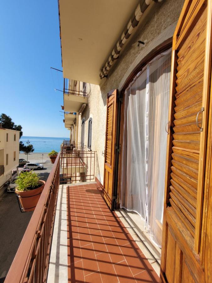 Casa "Paolo E Francesca" Monolocali Villa Scilla Eksteriør billede